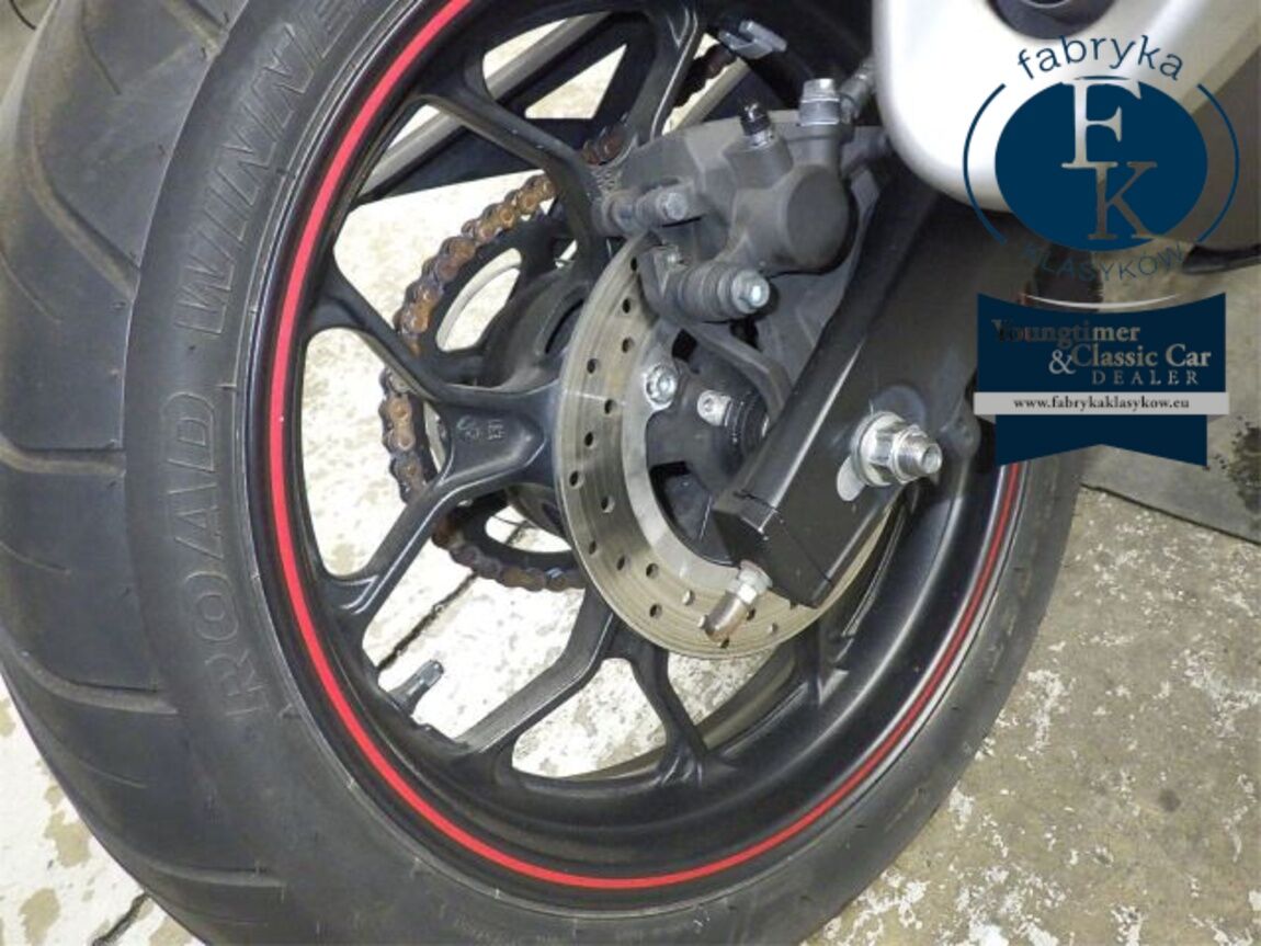 YAMAHA YZF-R25  - zdjęcie 26