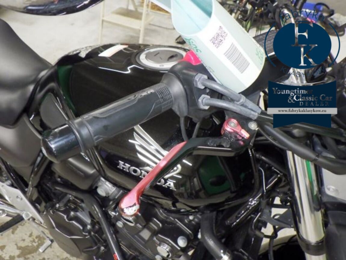 HONDA CB400SFV-4ABS 2019 - zdjęcie 17