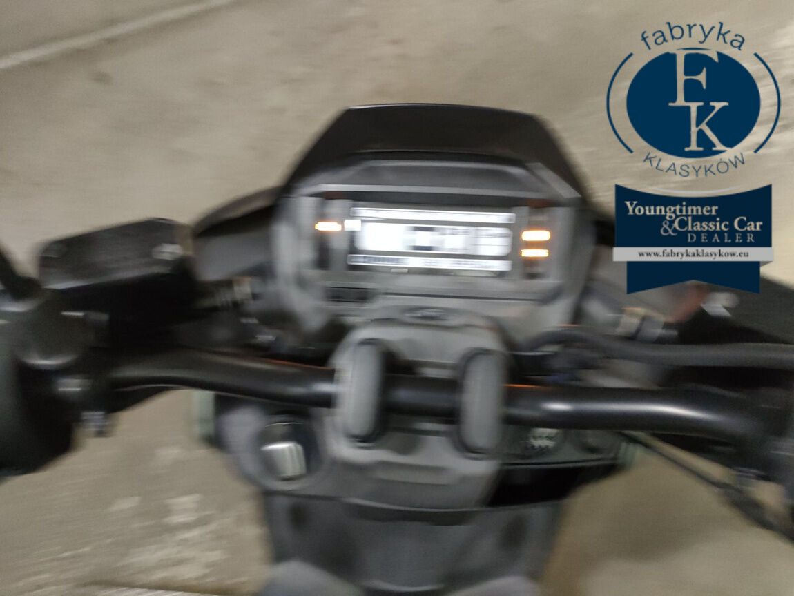YAMAHA X FORCE  - zdjęcie 6
