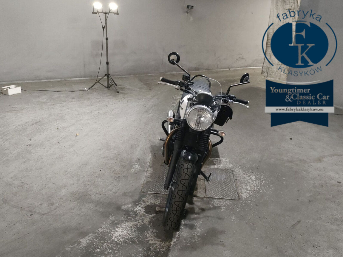 TRIUMPH STREET TWIN 900 2018 - zdjęcie 4
