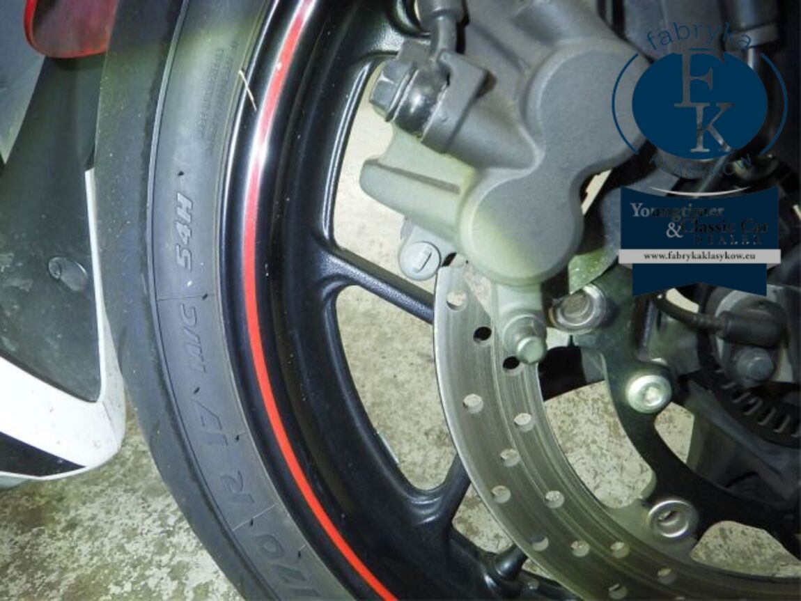 YAMAHA YZF-R3 2018 - zdjęcie 25