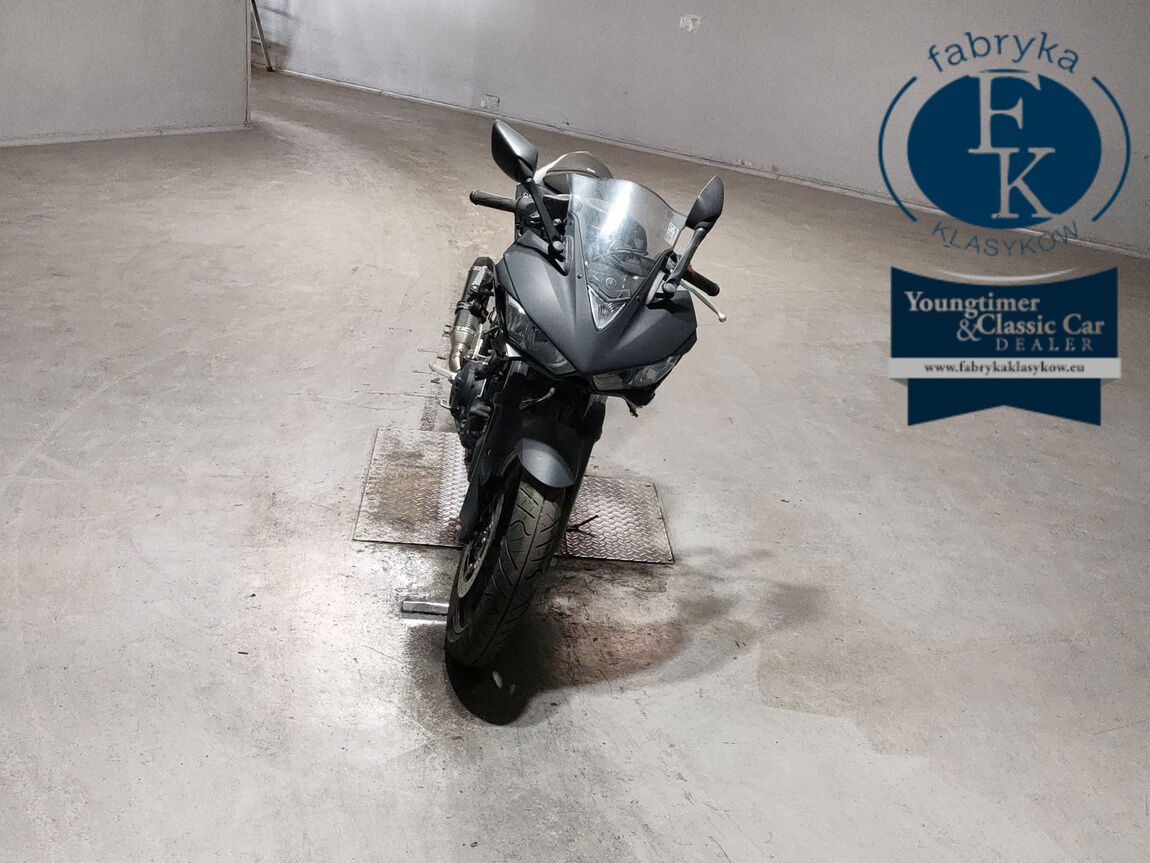 YAMAHA YZF-R25  - zdjęcie 4