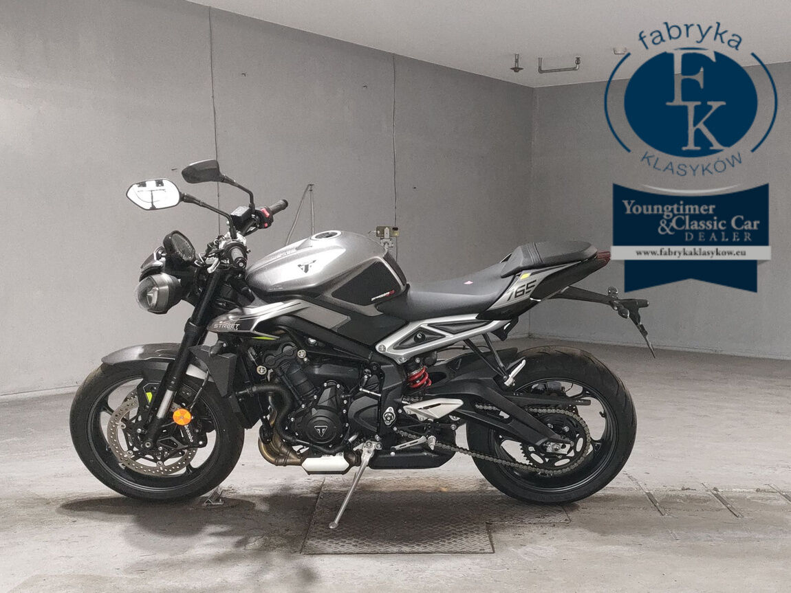 TRIUMPH STREET TRIPLE R 2023 - zdjęcie 3
