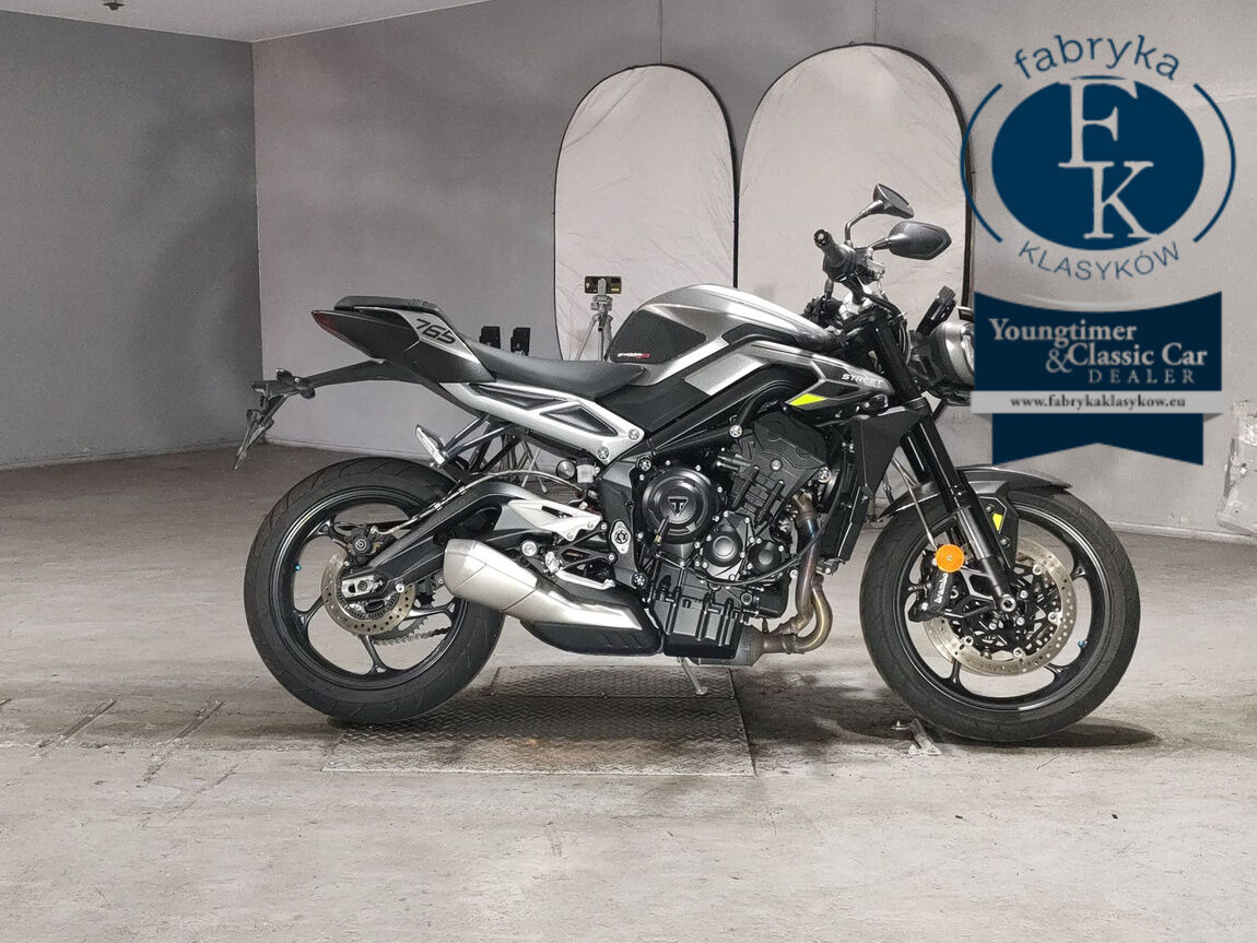 TRIUMPH STREET TRIPLE R 2023 - aukcja, lot NX-2038990106