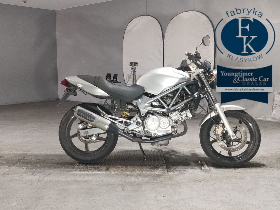 HONDA VTR250  - aukcja, lot NX-2038990111