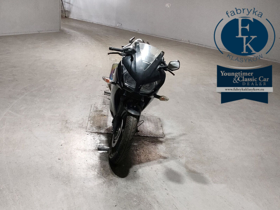 HONDA CBR250R - zdjęcie 4