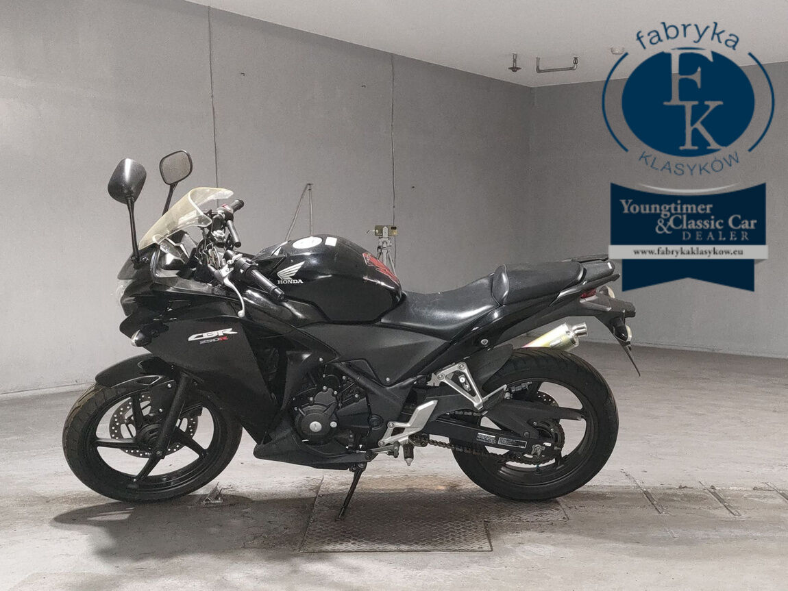 HONDA CBR250R - zdjęcie 3