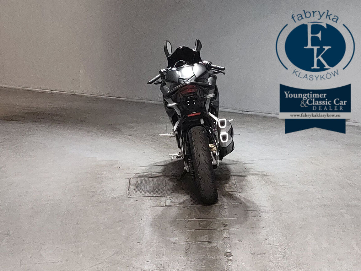 HONDA CBR250RR  - zdjęcie 5