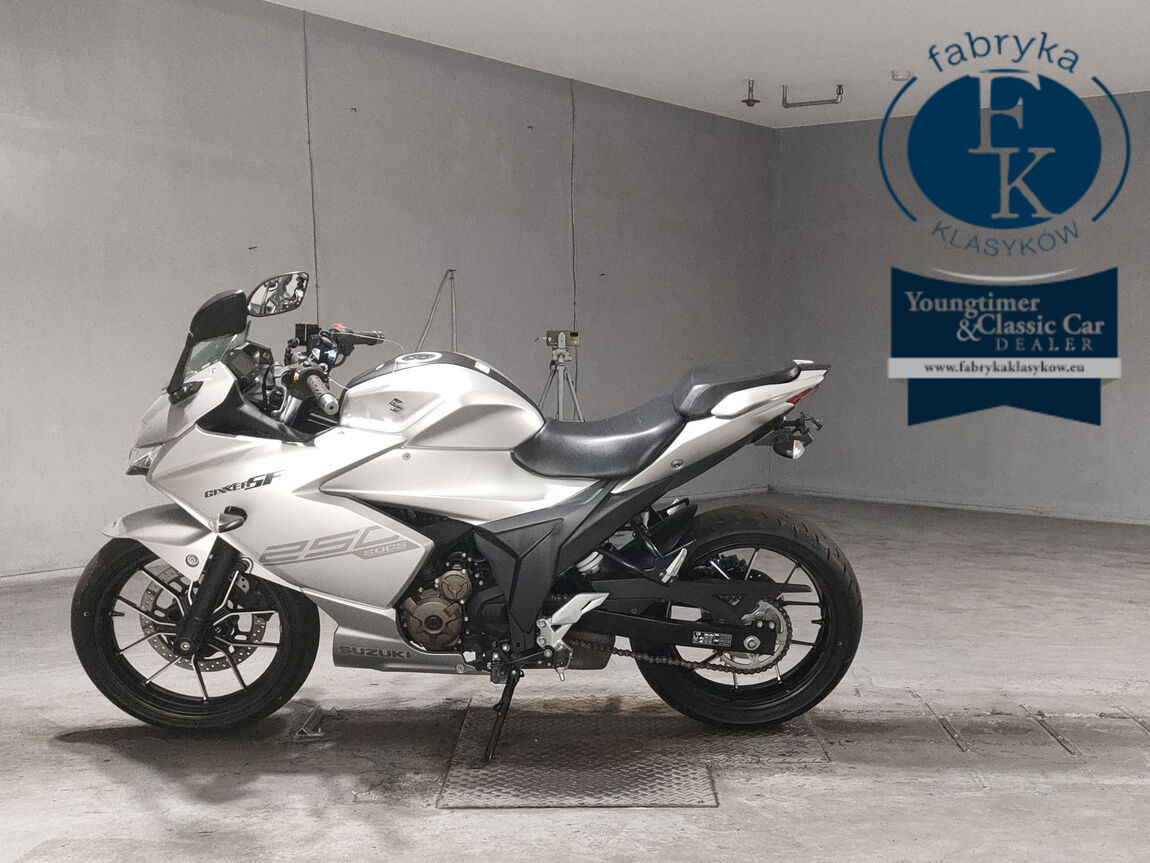 SUZUKI JIKUSA-SF250  - zdjęcie 3