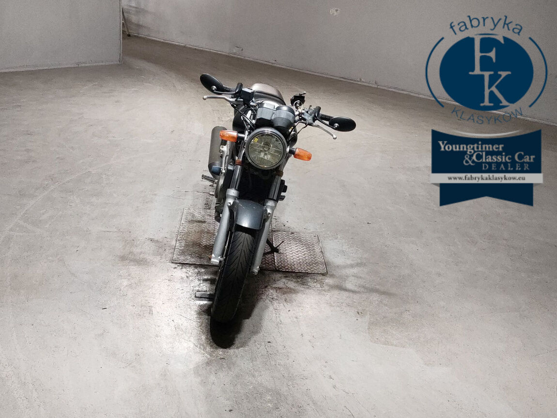 HONDA VTR250 - zdjęcie 4