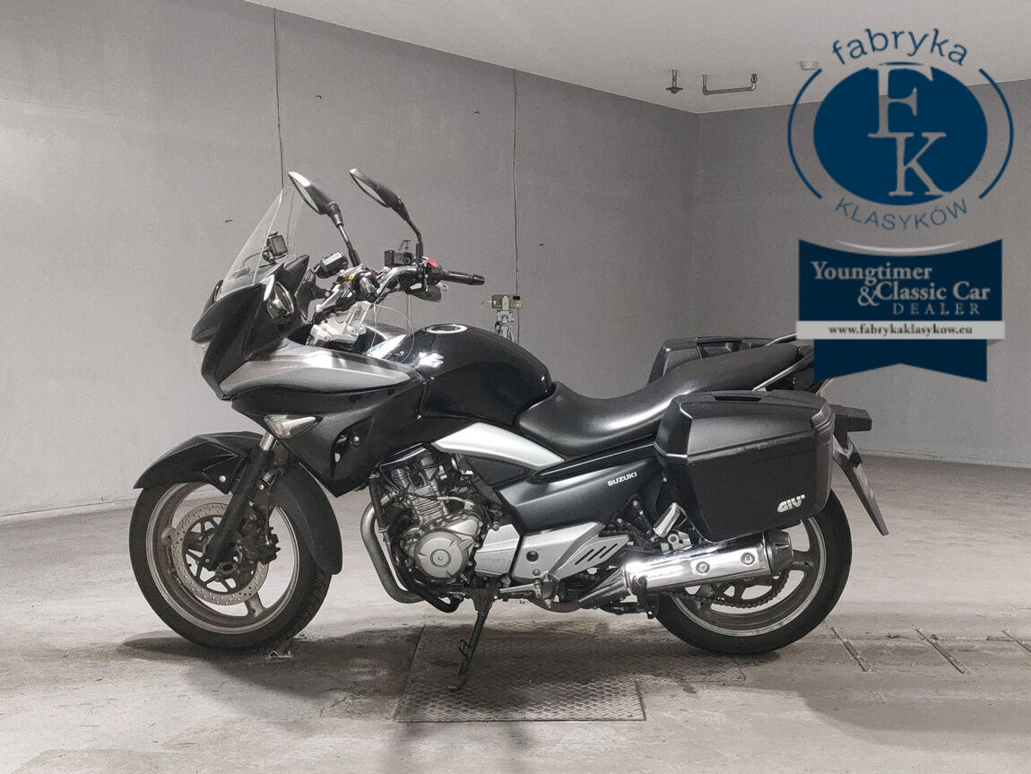 SUZUKI GSR250S  - zdjęcie 3