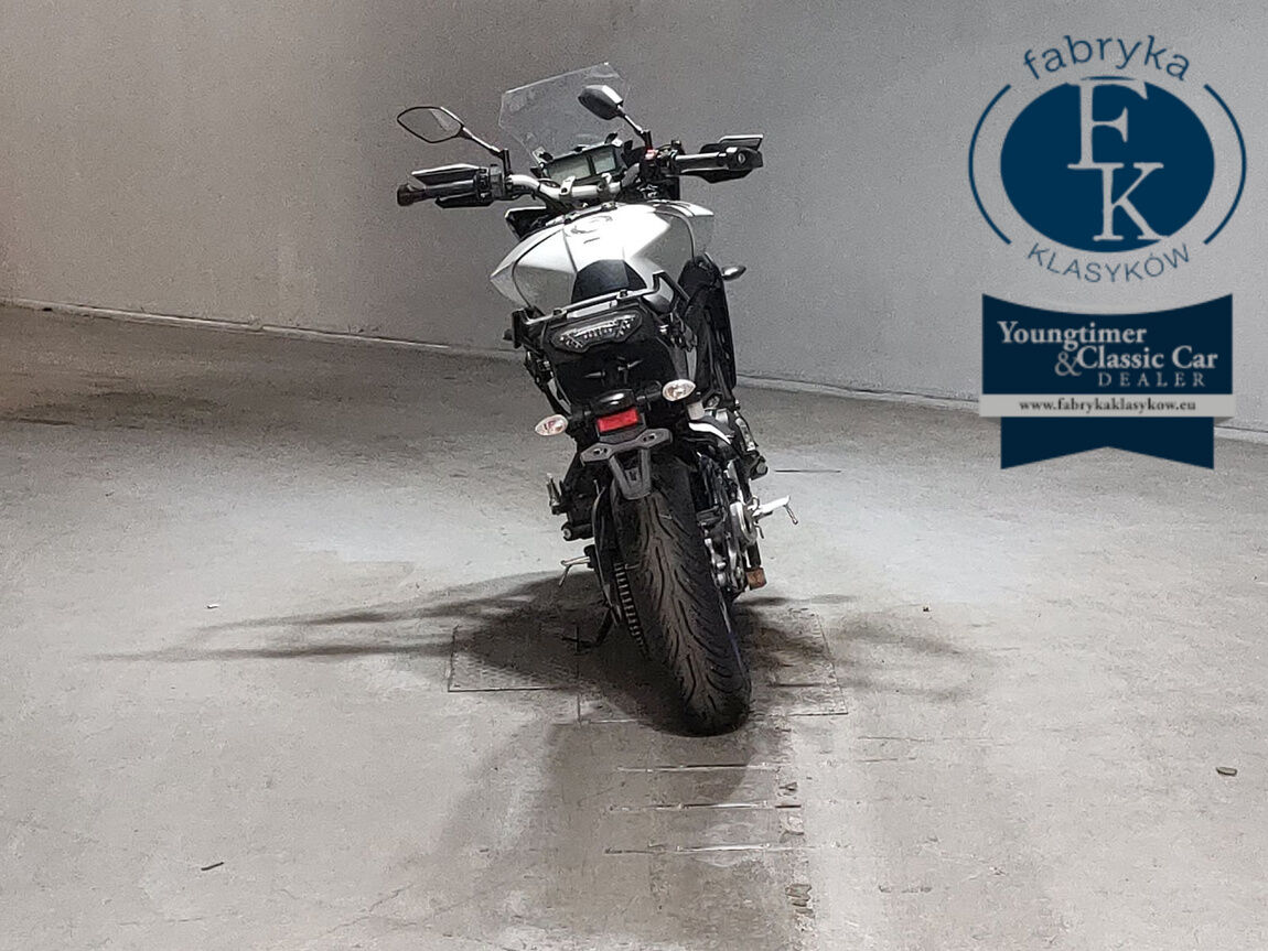 YAMAHA MT-09 2015 - zdjęcie 5