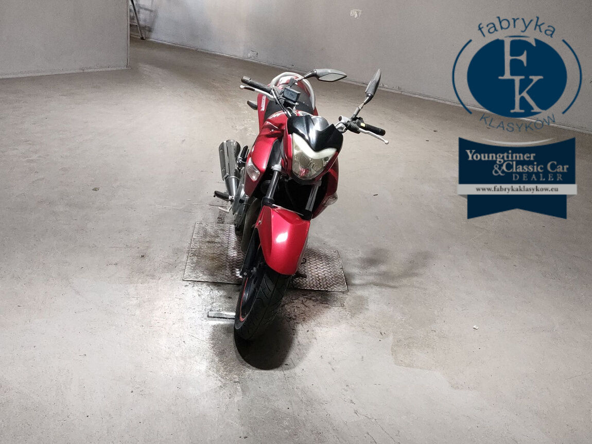 SUZUKI GSR250 - zdjęcie 4