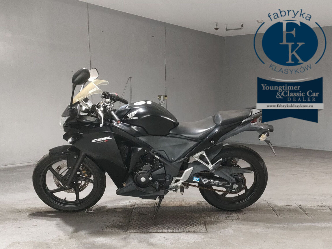 HONDA CBR250R - zdjęcie 3