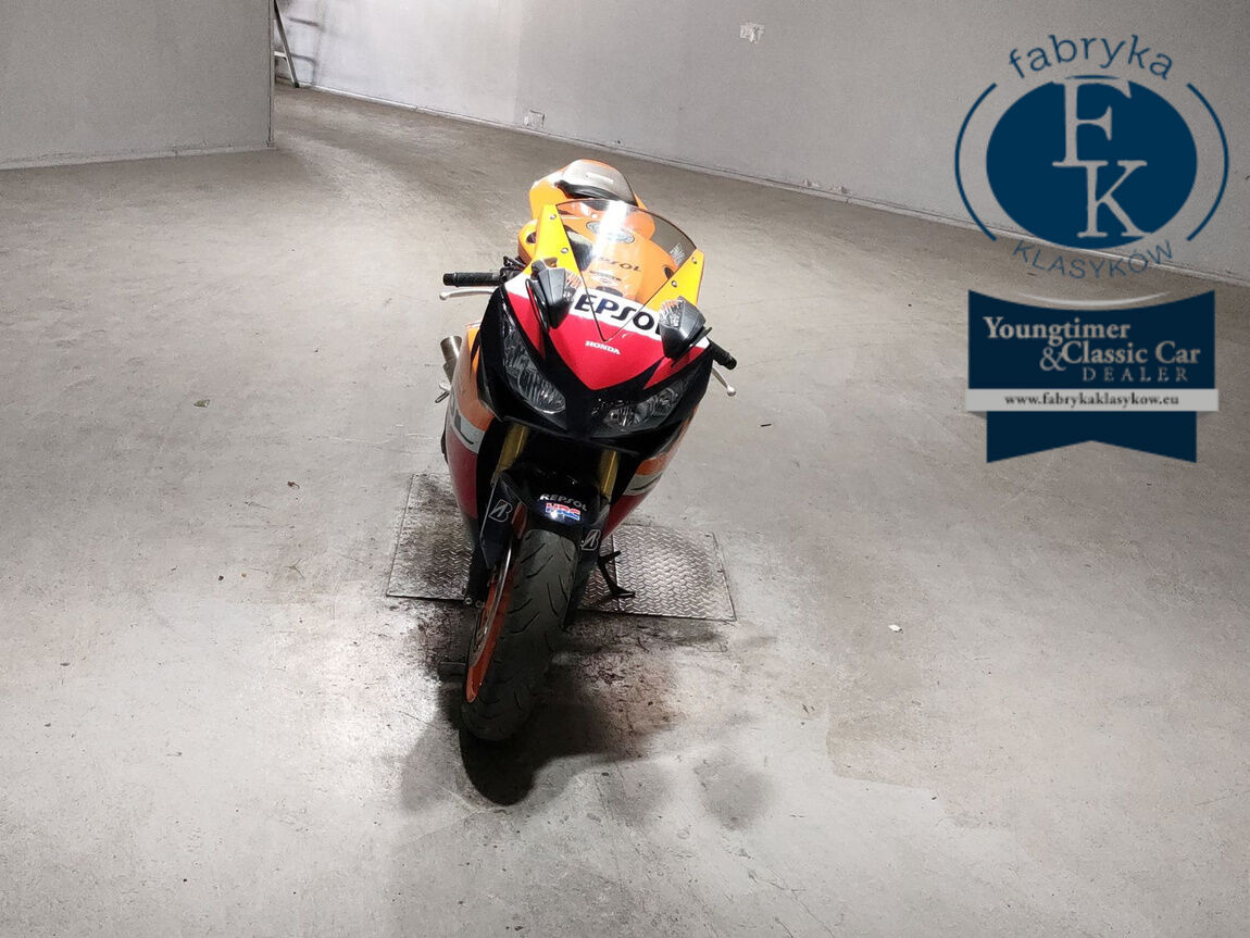 HONDA CBR1000RR 2013 - zdjęcie 4