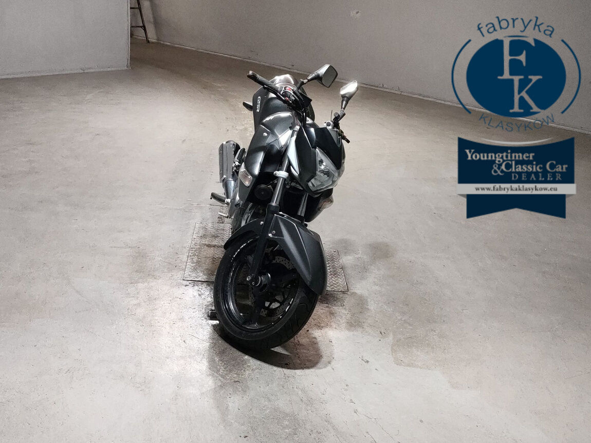 SUZUKI GSR250  - zdjęcie 4