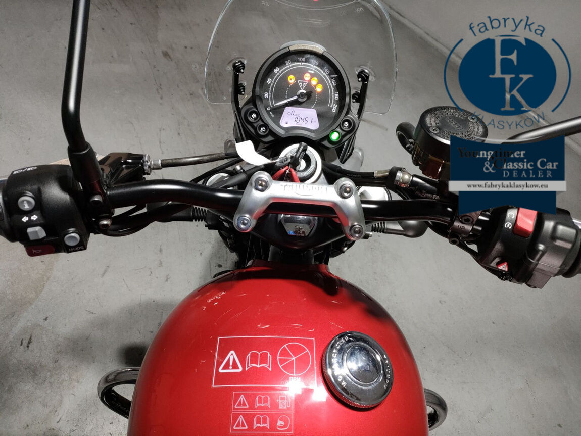TRIUMPH STREET TWIN 900 2020 - zdjęcie 6
