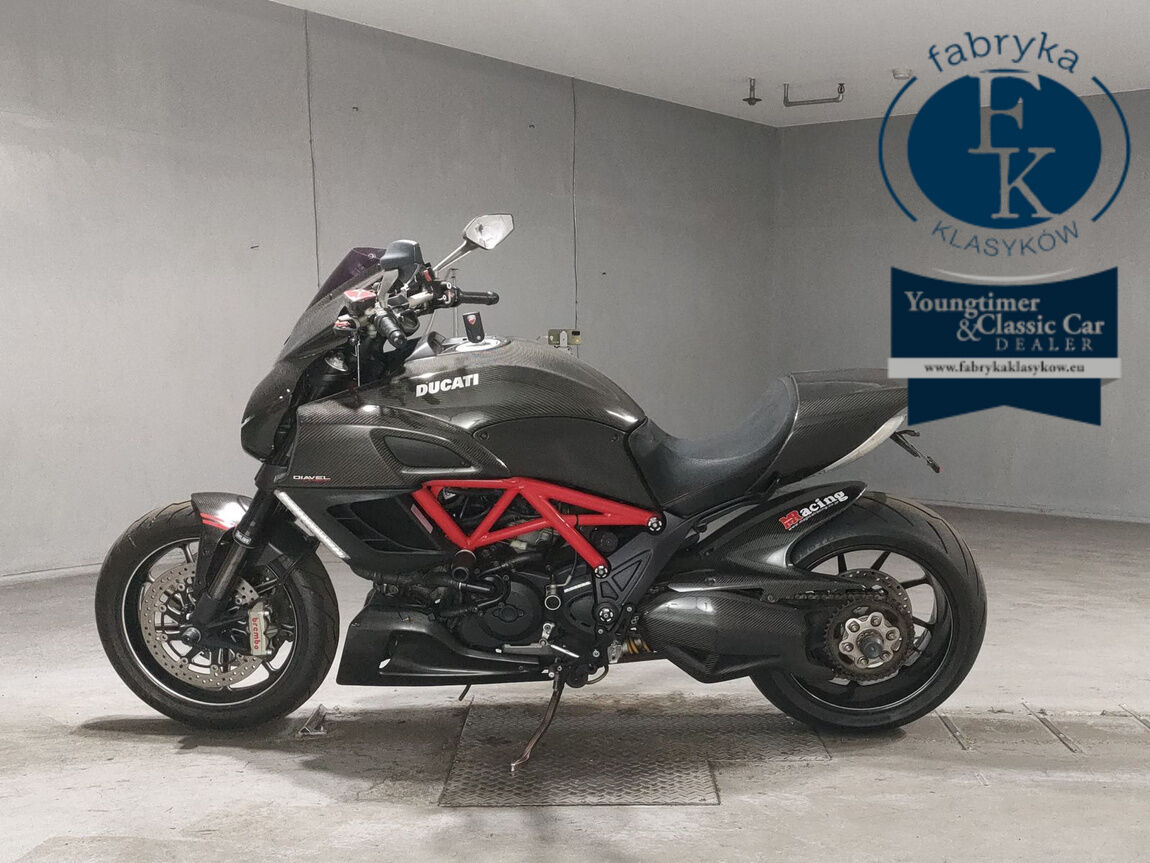 DUCATI DIAVEL CARBON 2011 - zdjęcie 3