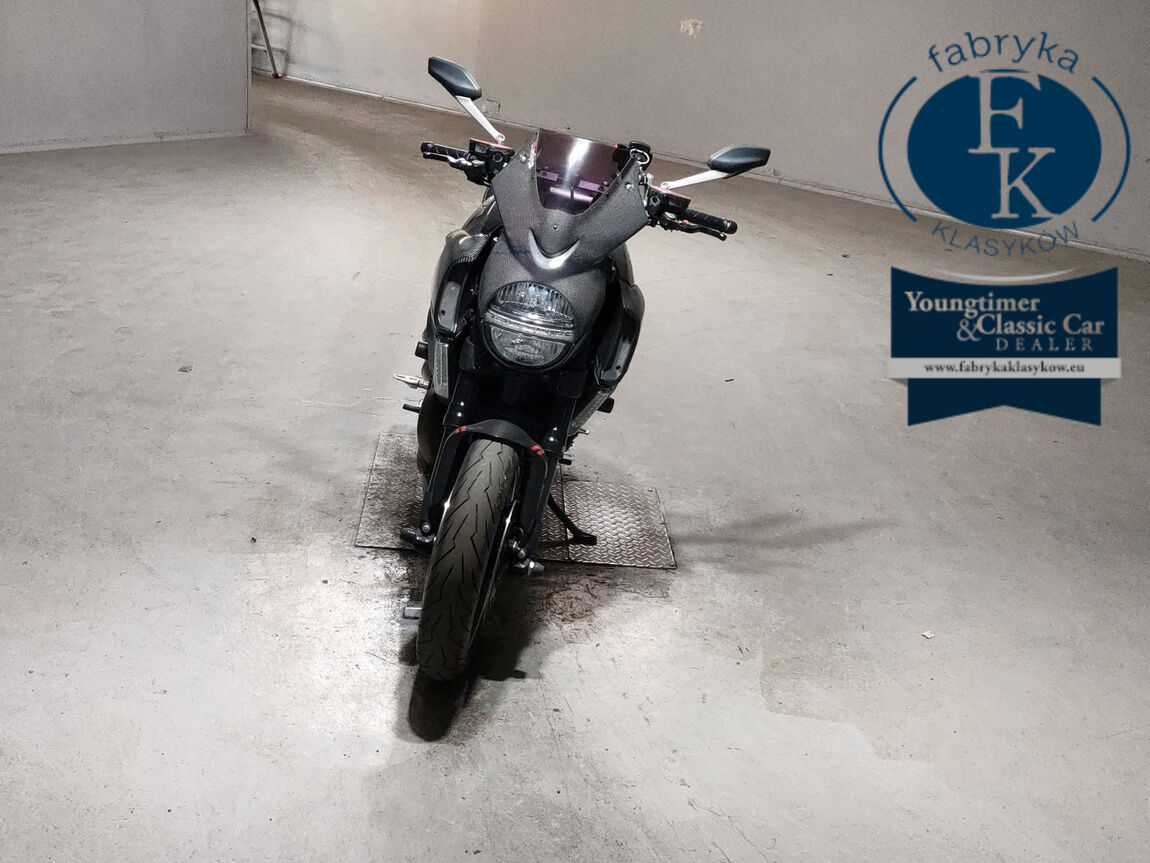 DUCATI DIAVEL CARBON 2011 - zdjęcie 4