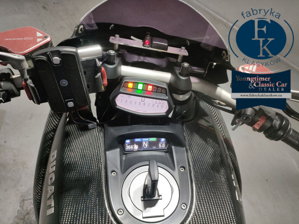 DUCATI DIAVEL CARBON 2011 - zdjęcie 6