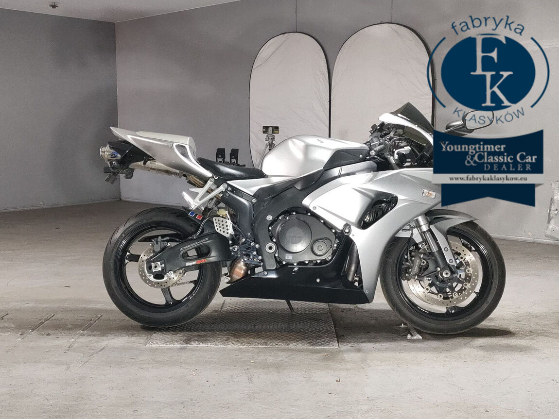 HONDA CBR1000RR 2007 - aukcja, lot NX-2038990789