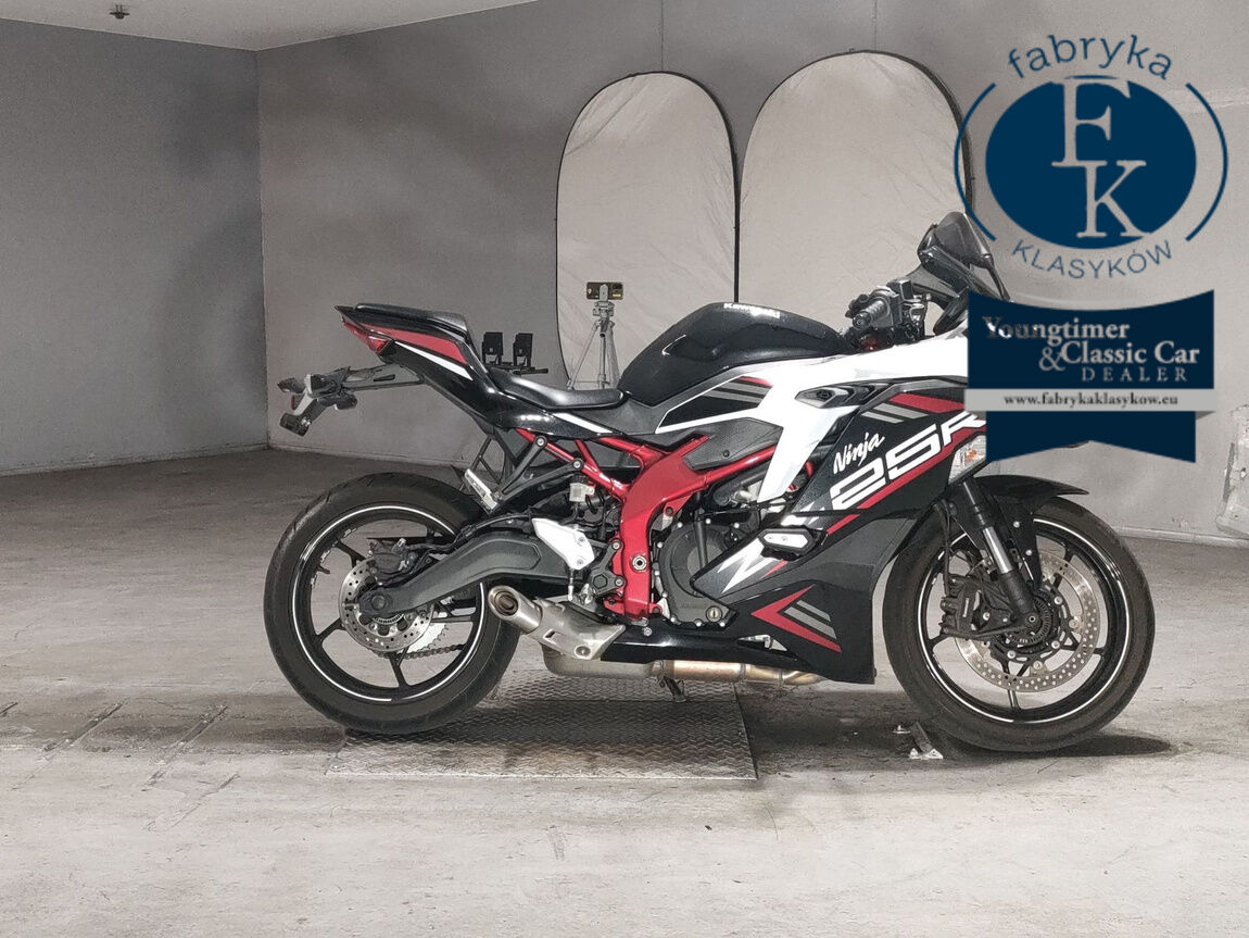 KAWASAKI NINJA ZX-25R SE  - aukcja, lot NX-2038990792