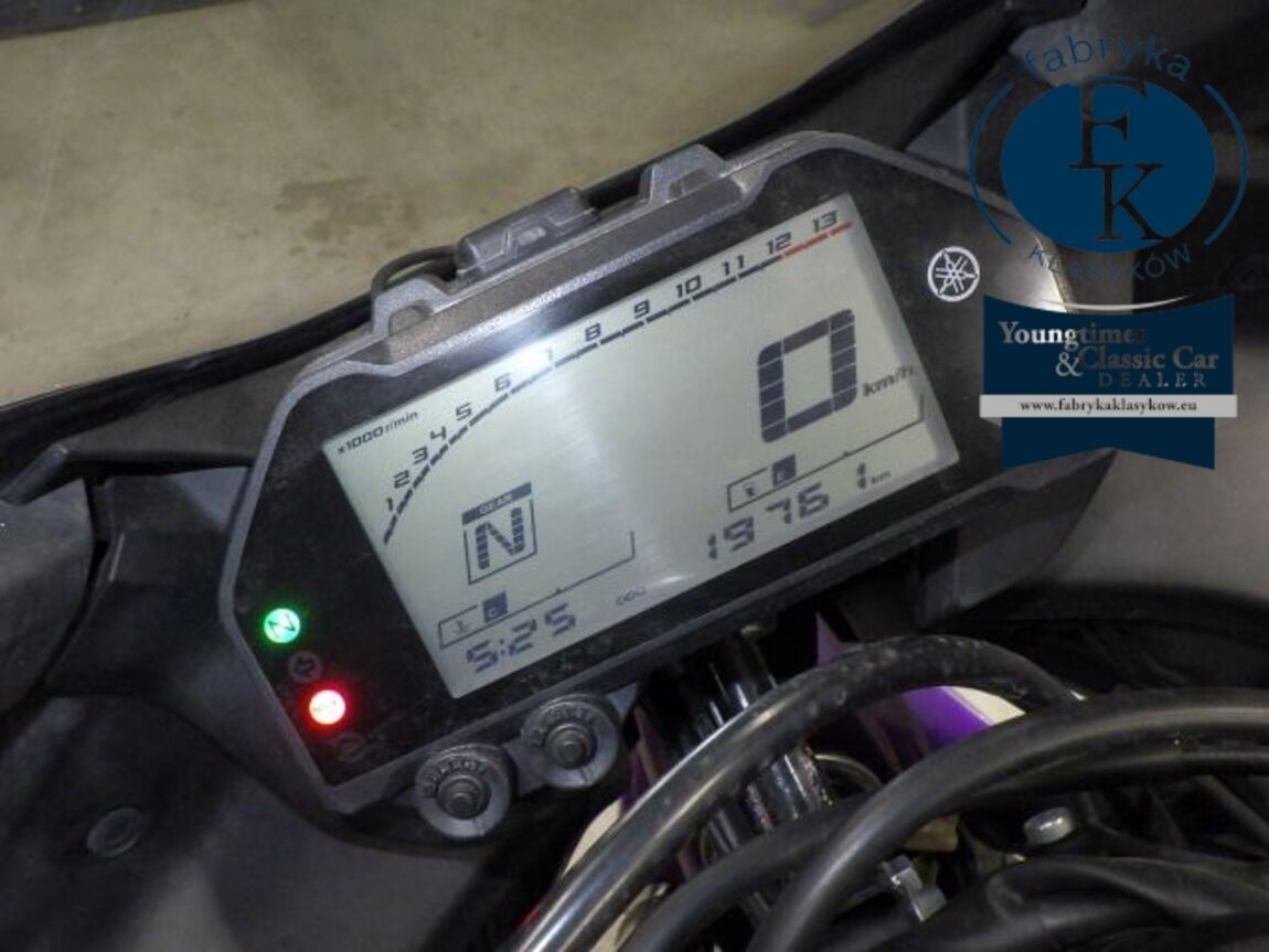 YAMAHA YZF-R3 2023 - zdjęcie 13