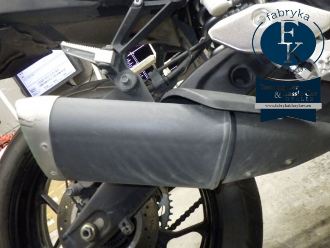YAMAHA YZF-R3 2023 - zdjęcie 16