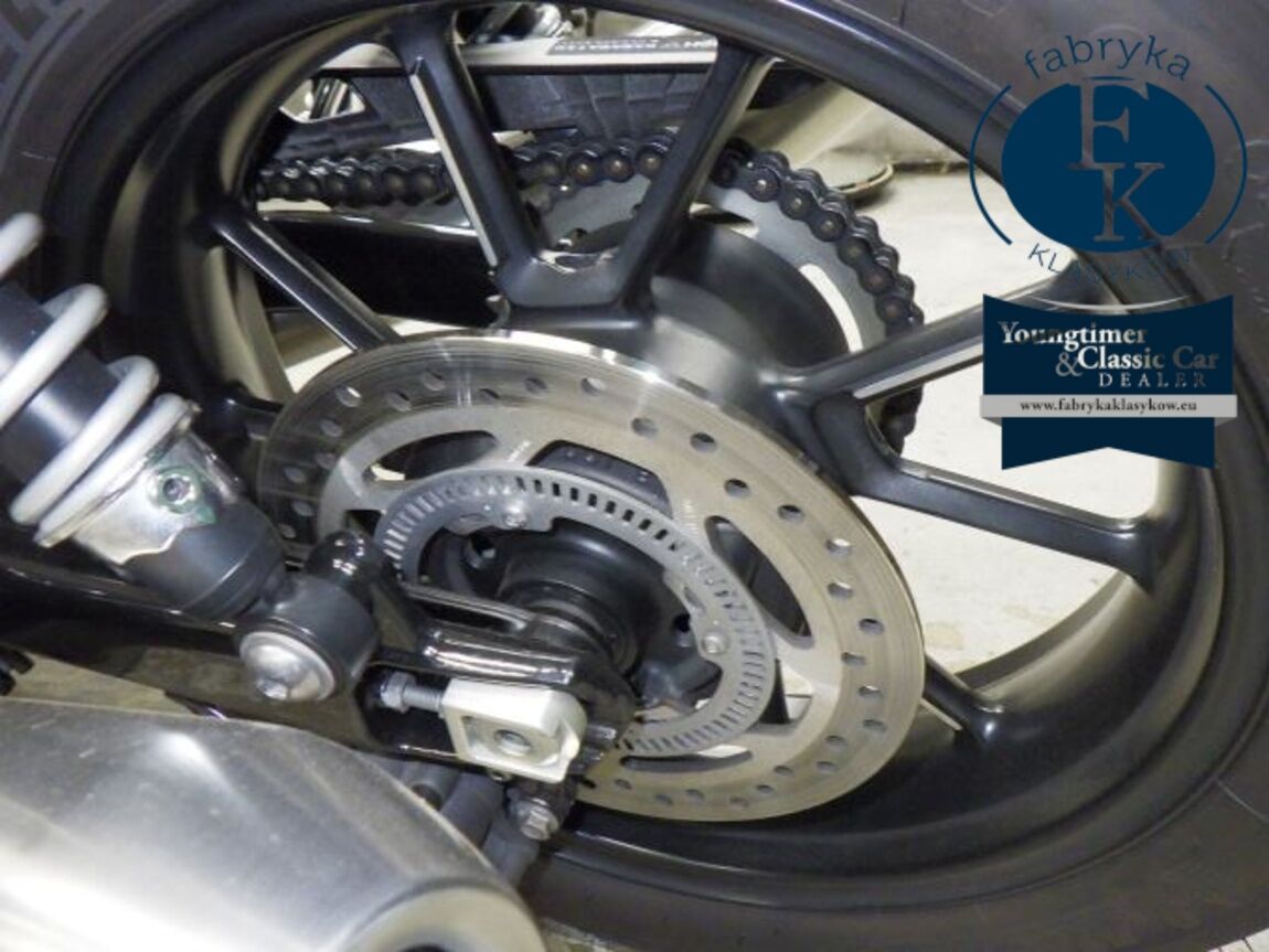 TRIUMPH SPEED TWIN 900 2023 - zdjęcie 28