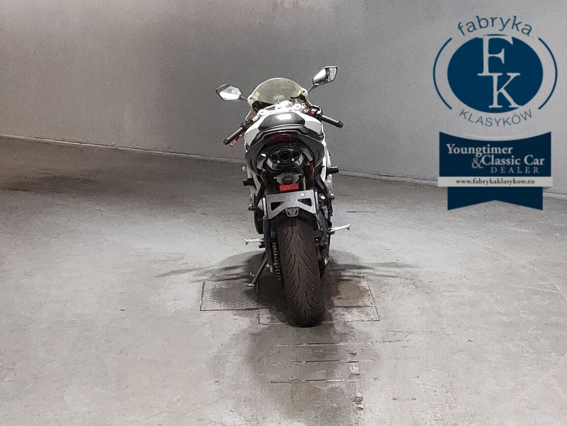 TRIUMPH DAYTONA675R 2011 - zdjęcie 5