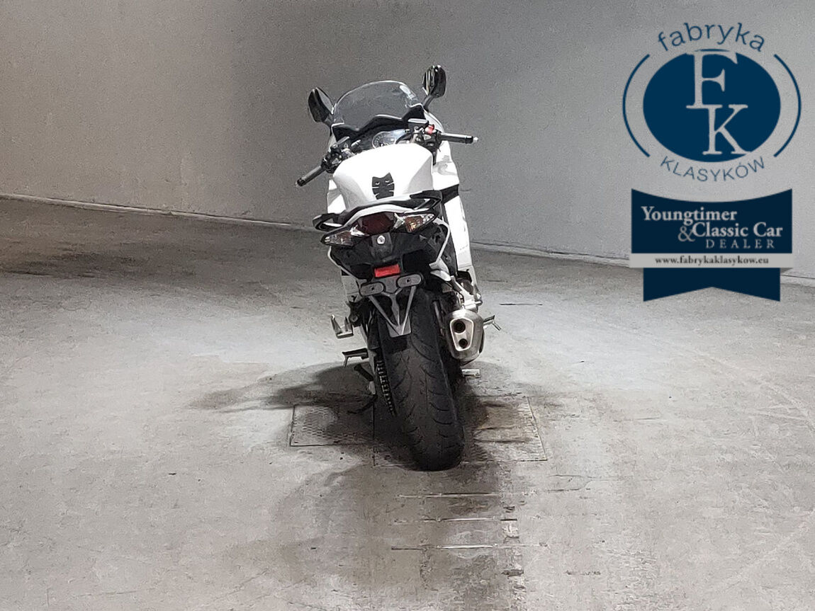 HONDA VFR800F 2017 - zdjęcie 5