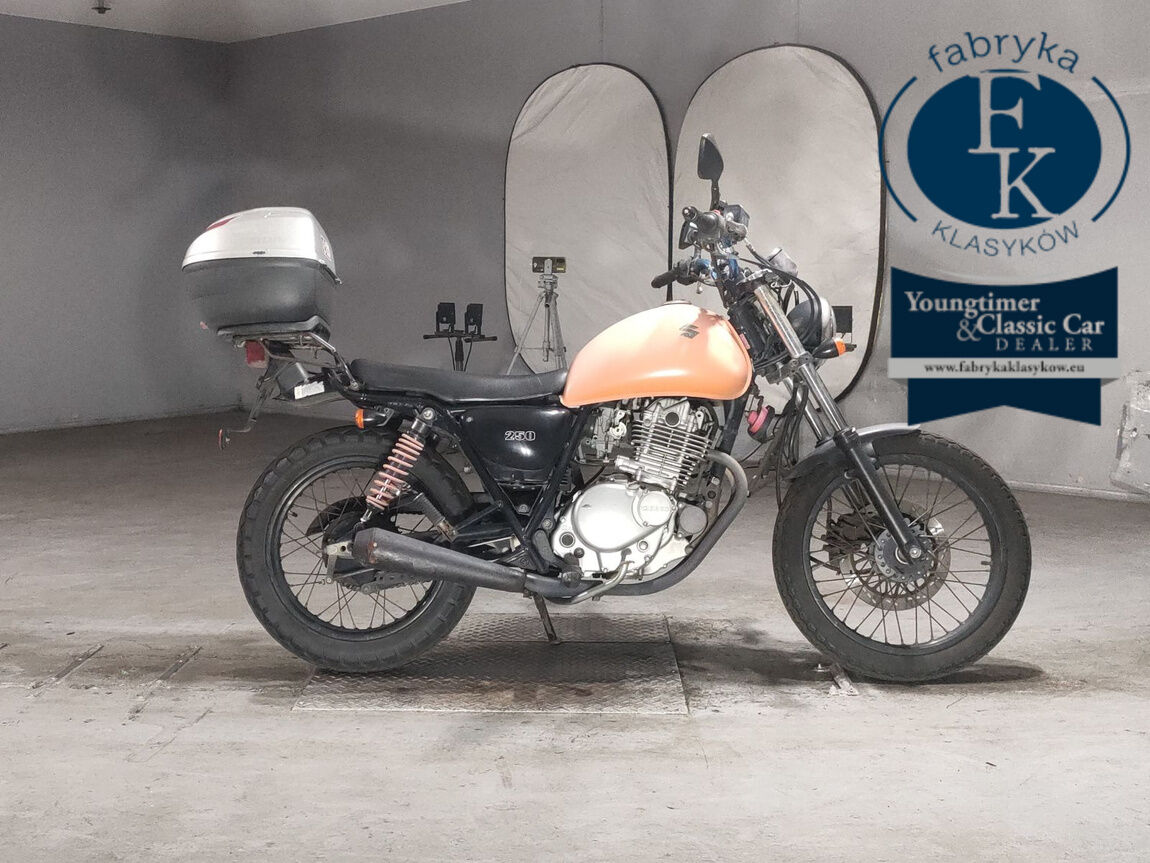 SUZUKI GLASS TRACKER BIG BOY  - aukcja, lot NX-2038992420