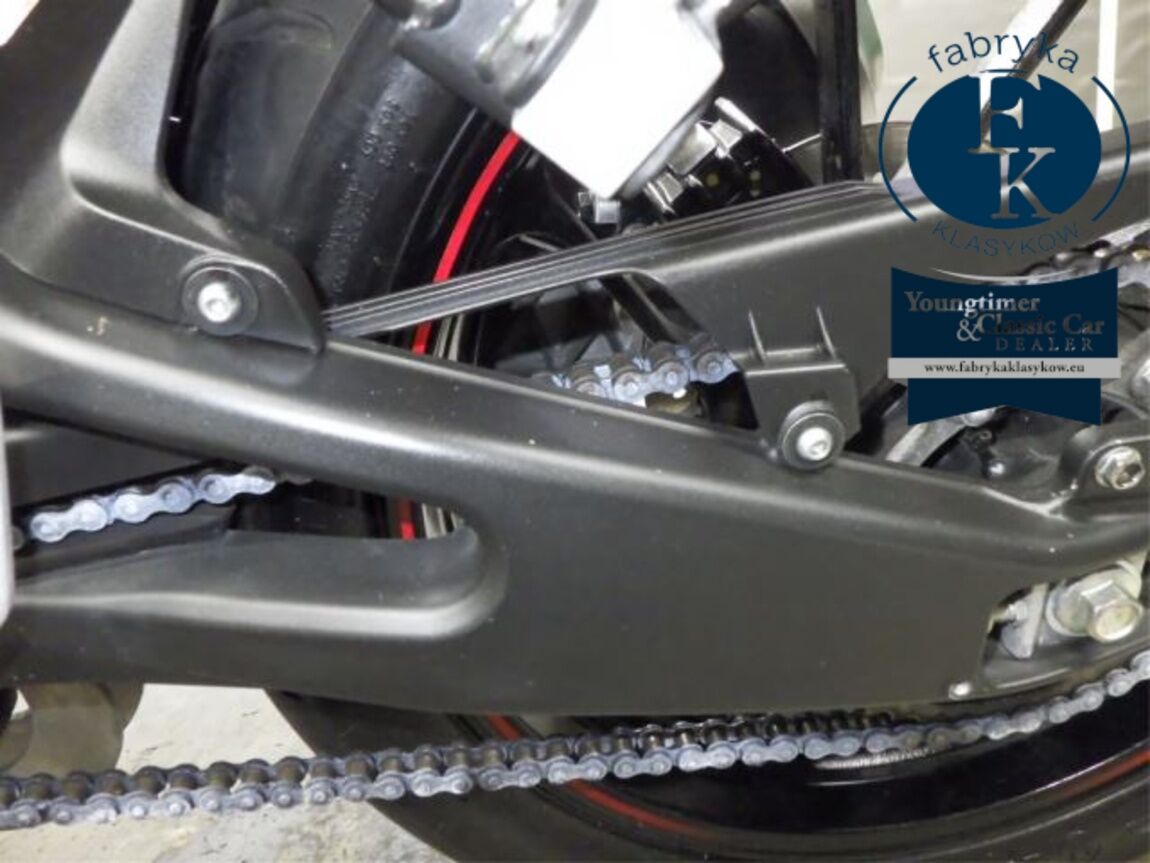 YAMAHA YZF-R15  - zdjęcie 25