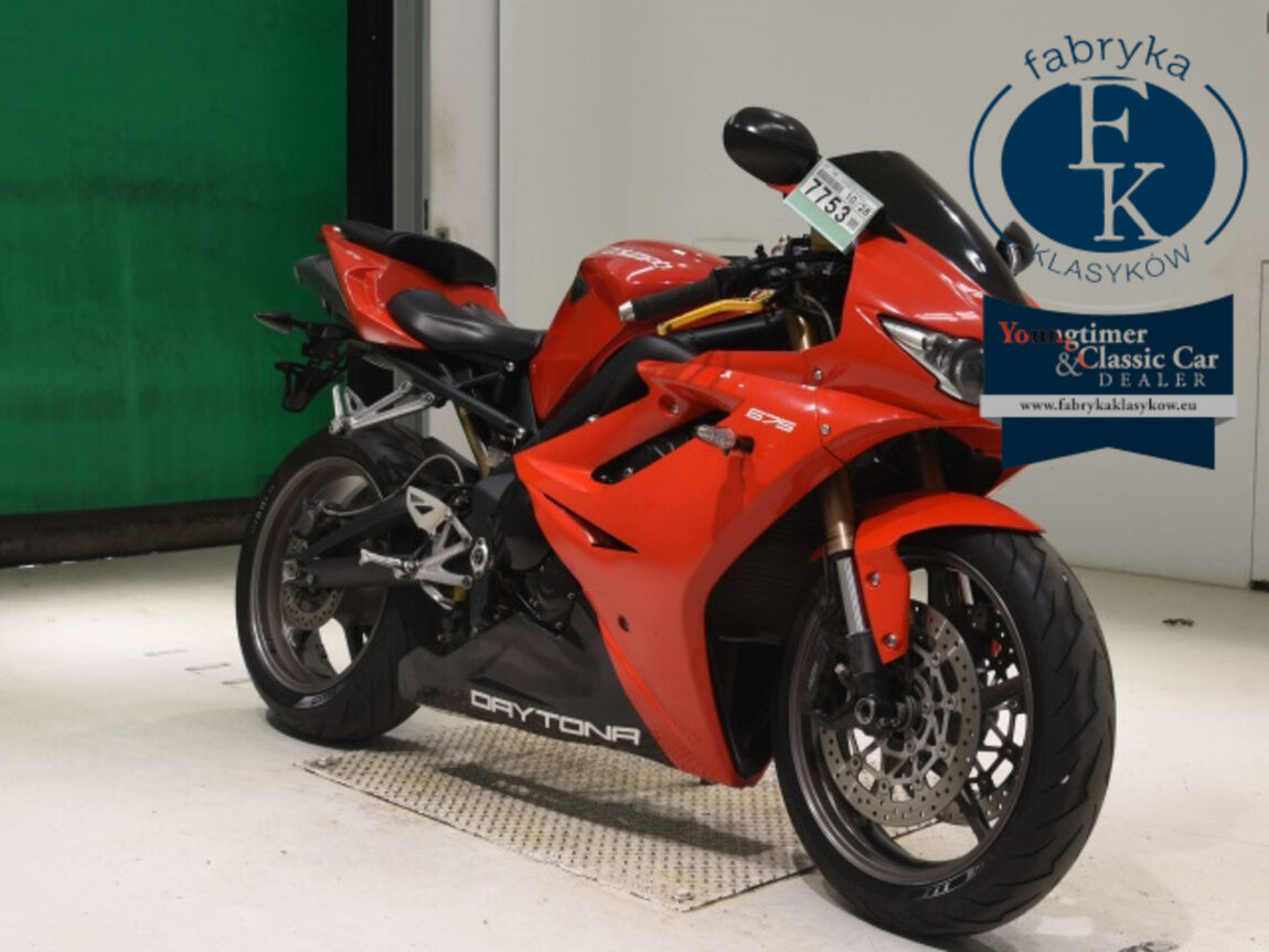TRIUMPH DAYTONA675 2011 - zdjęcie 4