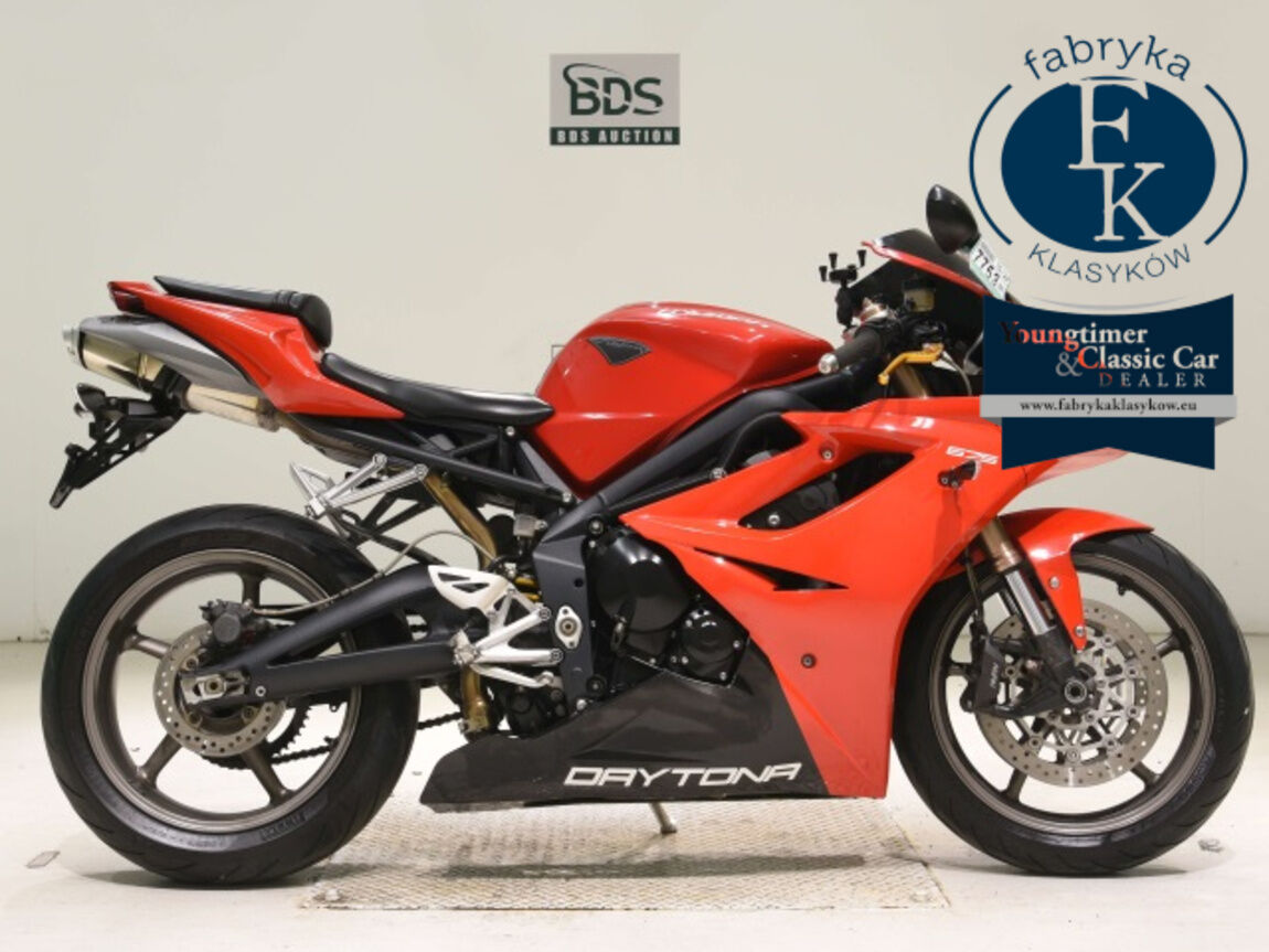 TRIUMPH DAYTONA675 2011 - aukcja, lot NX-2038992448