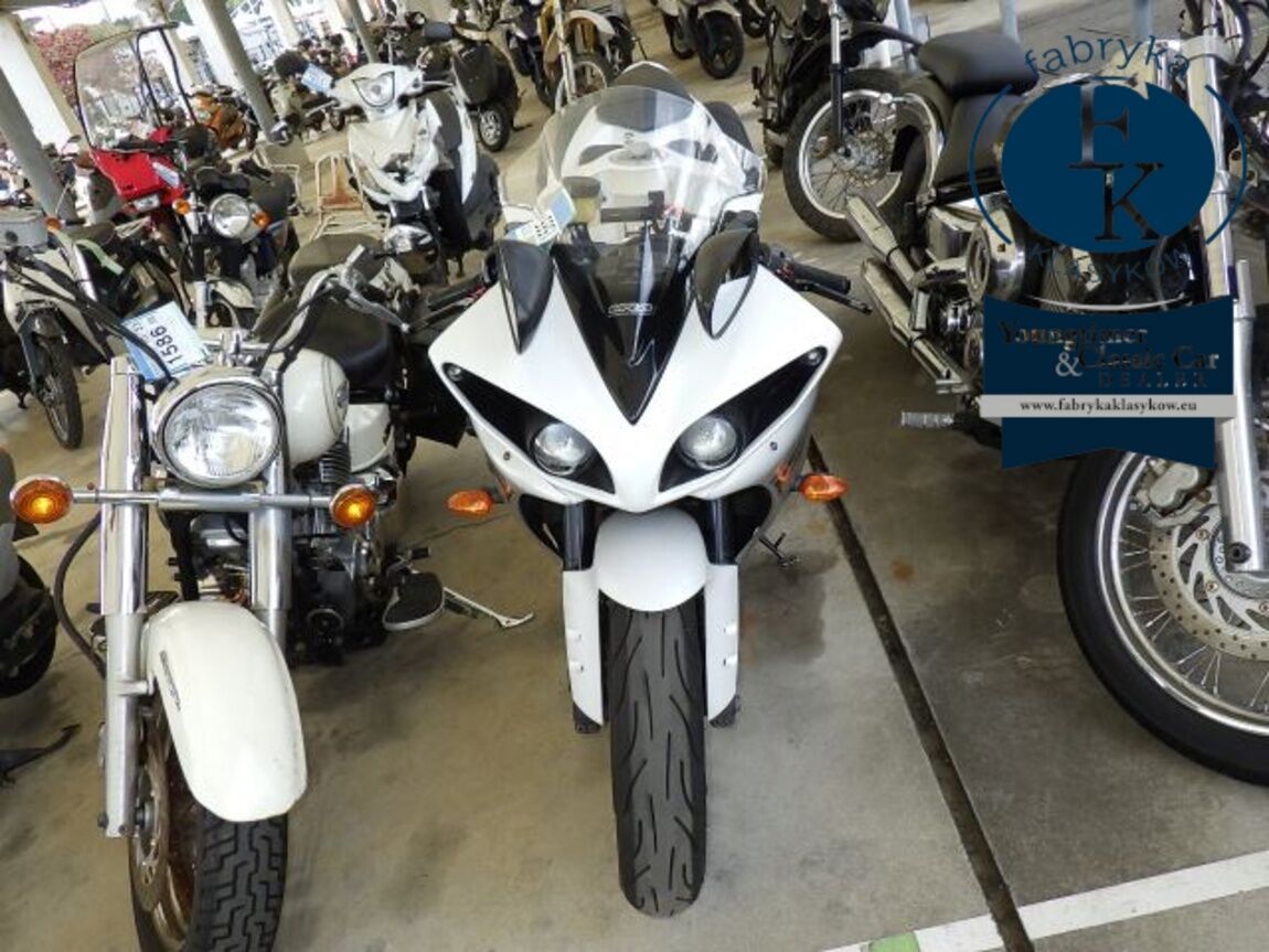 YAMAHA YZF-R1 2009 - zdjęcie 16