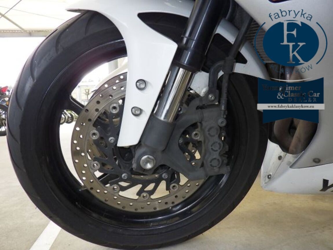 YAMAHA YZF-R1 2009 - zdjęcie 18