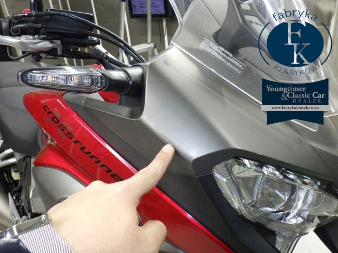 HONDA VFR800X 2015 - zdjęcie 18