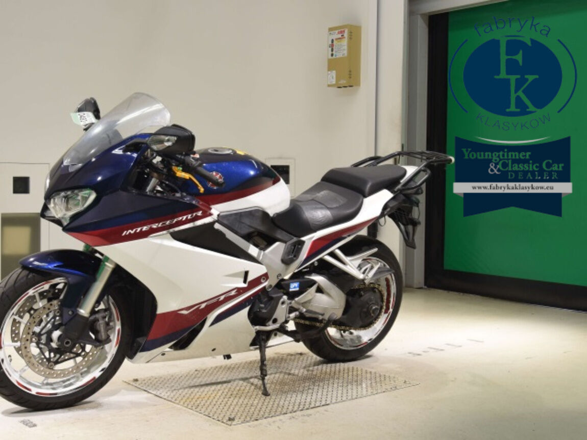 HONDA VFR800F 2019 - zdjęcie 5