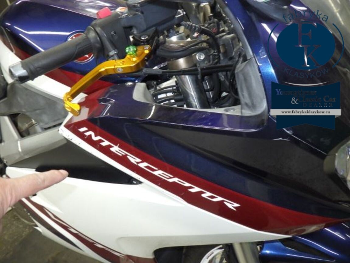 HONDA VFR800F 2019 - zdjęcie 17