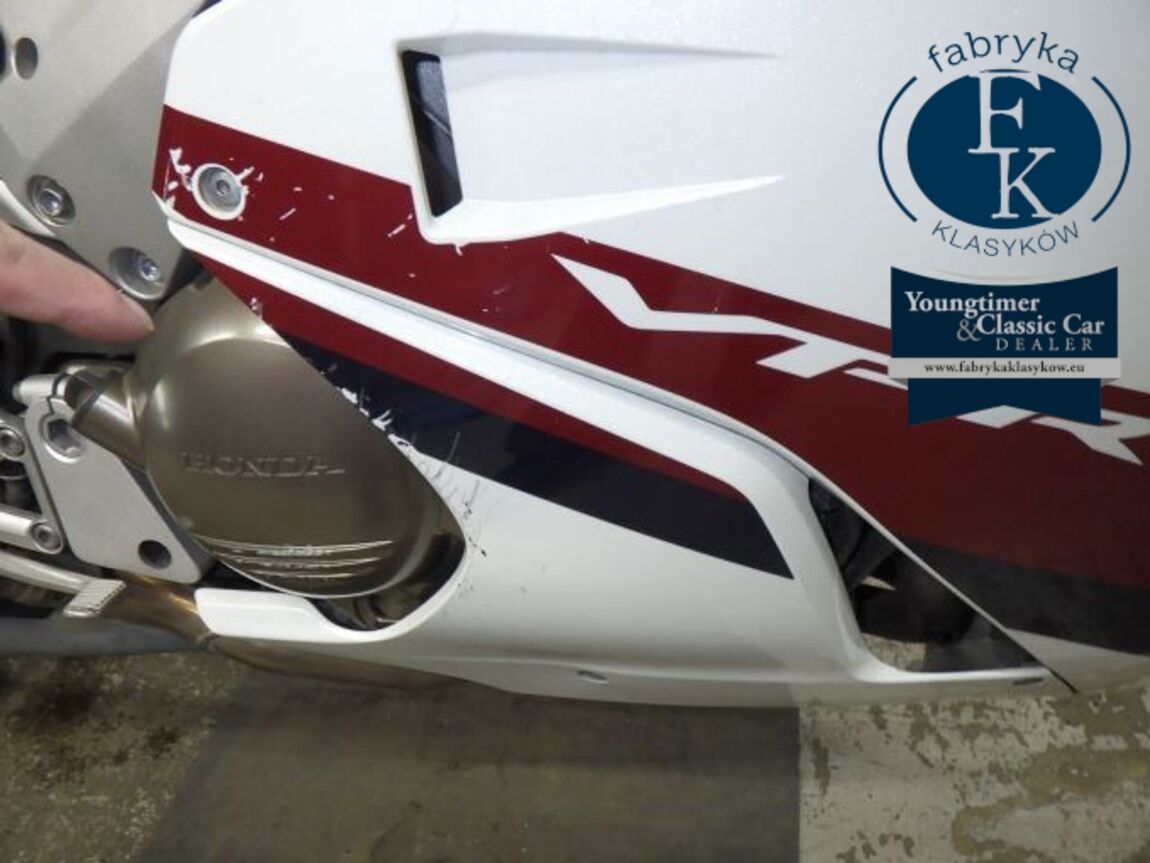 HONDA VFR800F 2019 - zdjęcie 18
