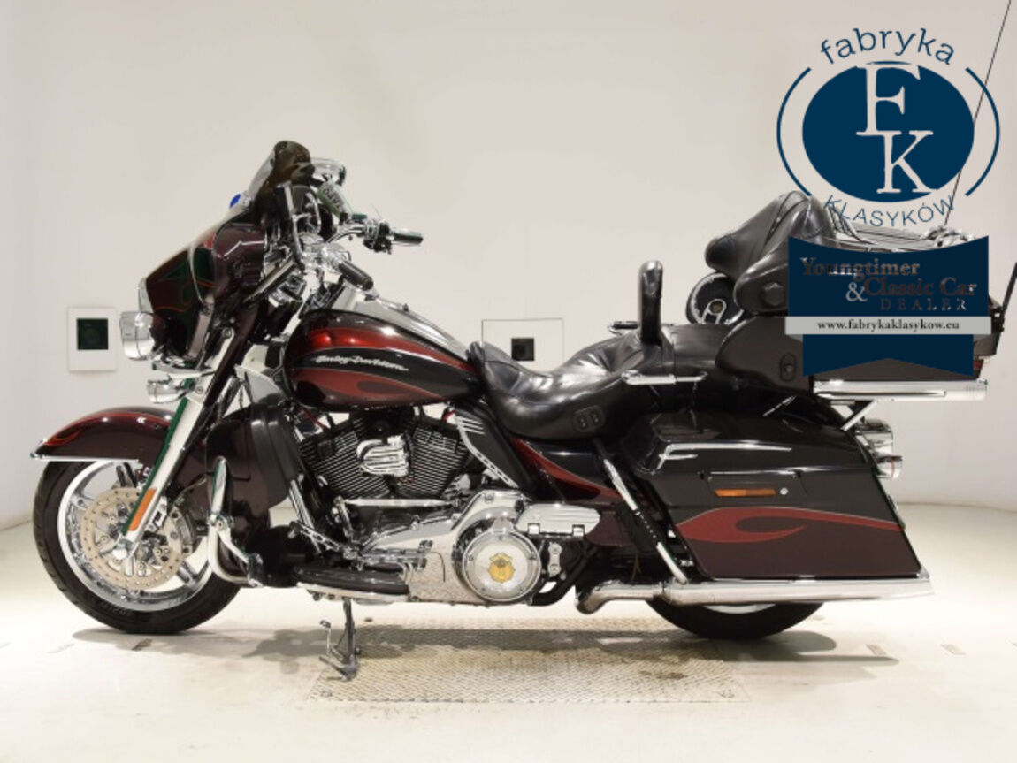 HARLEY-DAVIDSON FLHTCUSE1800CVO 2012 - zdjęcie 3