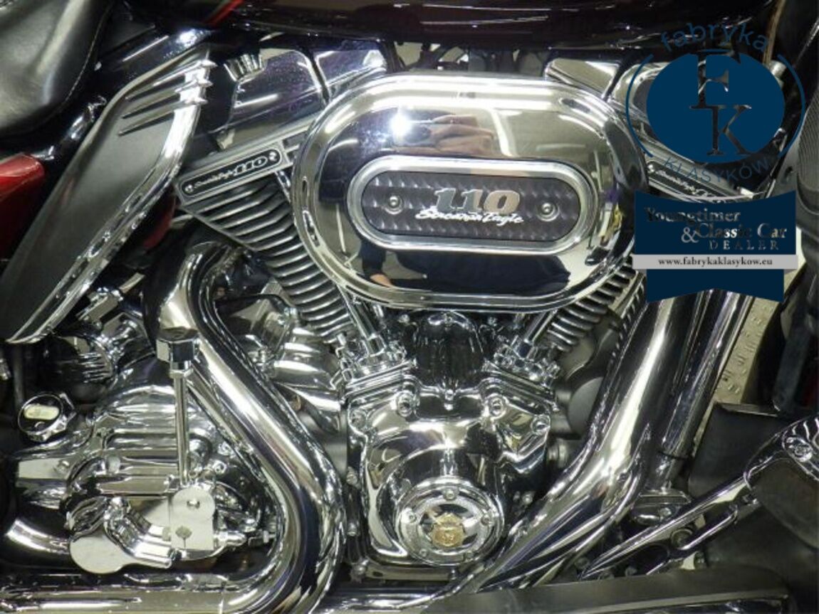 HARLEY-DAVIDSON FLHTCUSE1800CVO 2012 - zdjęcie 9