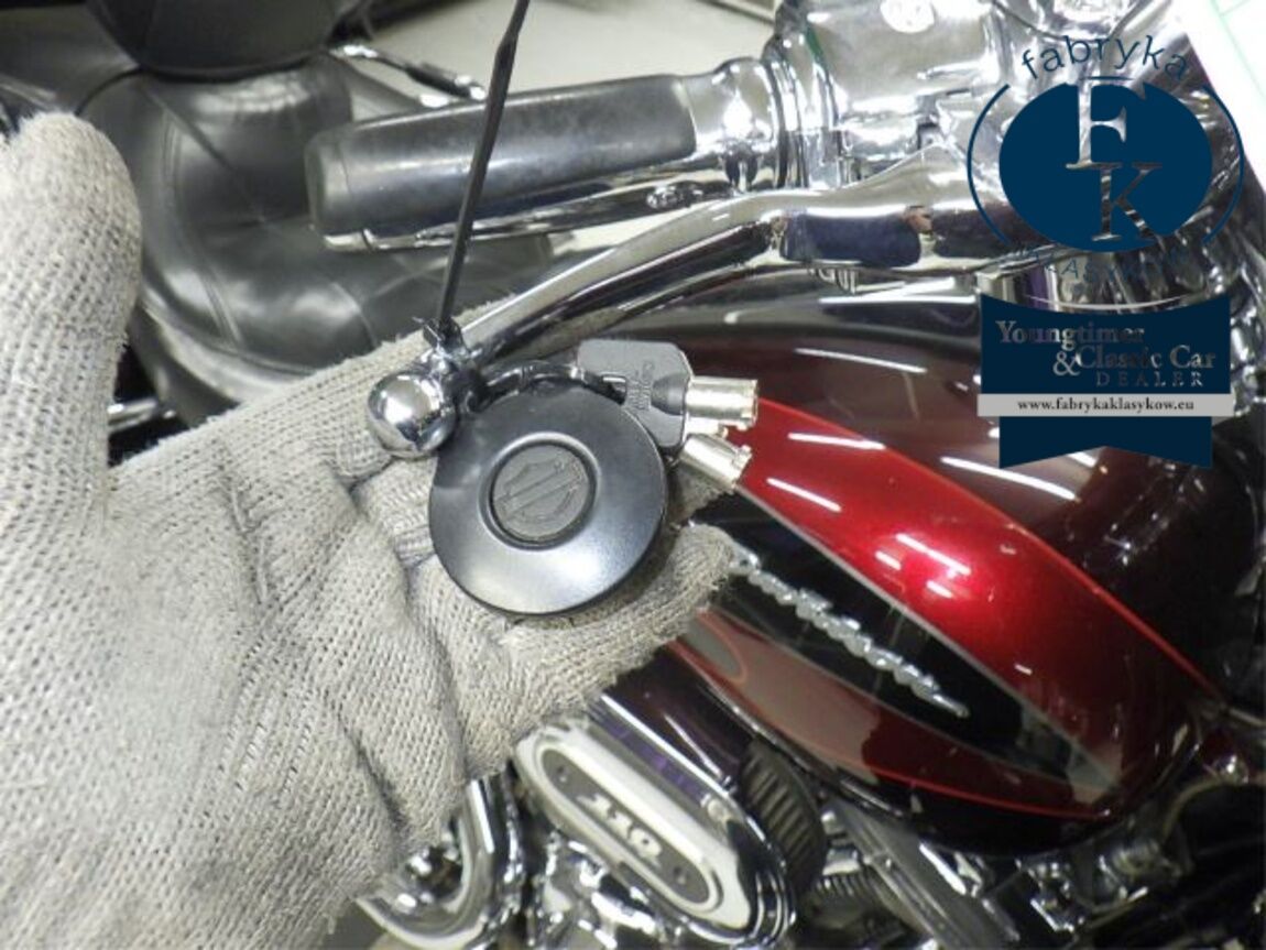 HARLEY-DAVIDSON FLHTCUSE1800CVO 2012 - zdjęcie 14