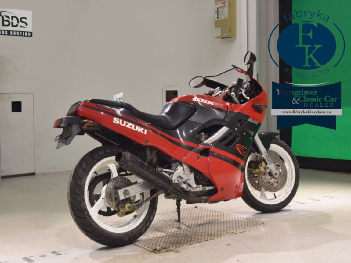 SUZUKI GSX-R250 - zdjęcie 6