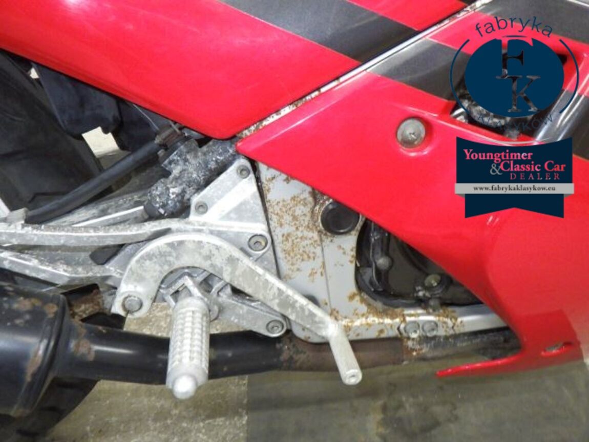 SUZUKI GSX-R250 - zdjęcie 30