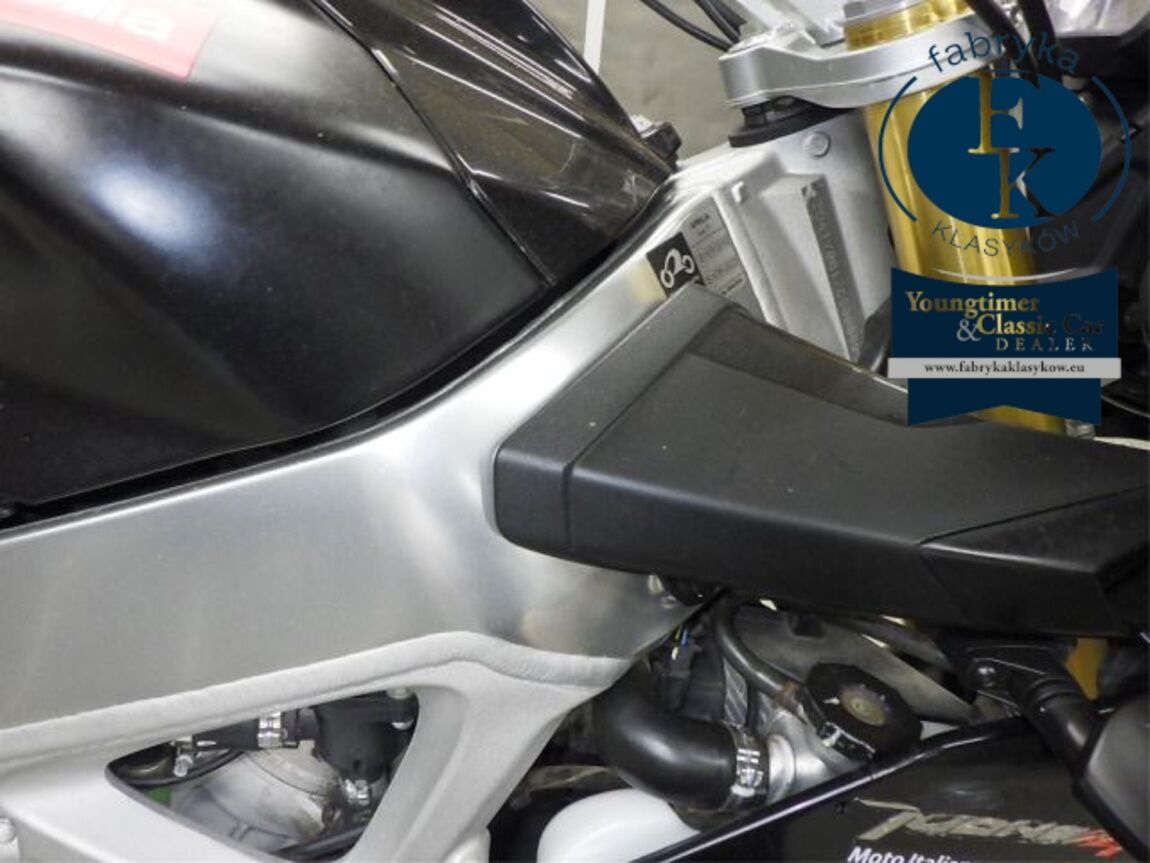 APRILIA TUONO V4RAPRC 2014 - zdjęcie 30