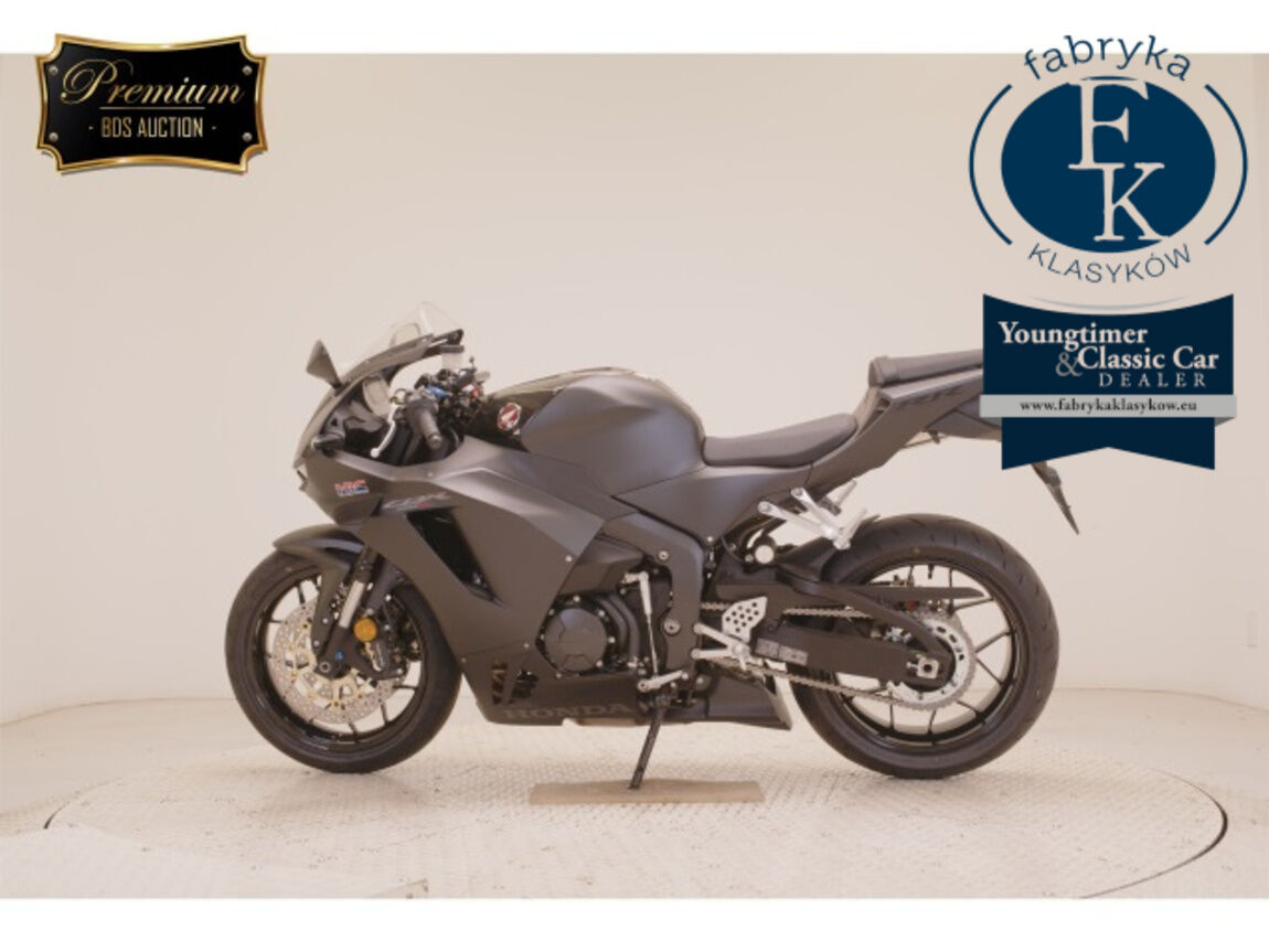 HONDA CBR600RR-4 2026 - zdjęcie 3