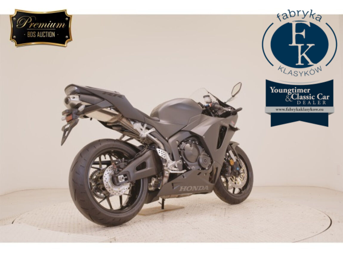 HONDA CBR600RR-4 2026 - zdjęcie 6
