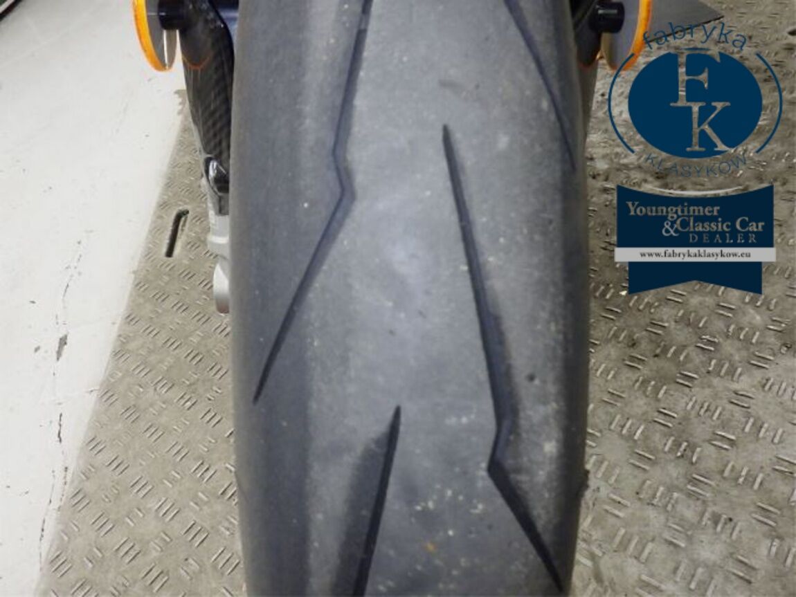 TRIUMPH DAYTONA MOTO2 765 2020 - zdjęcie 22